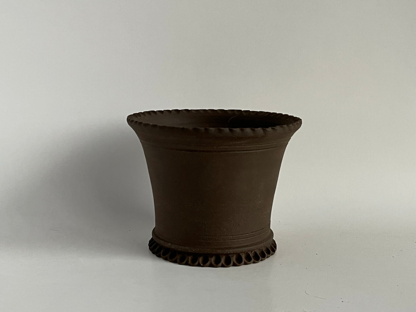 Egg and Dart Pot